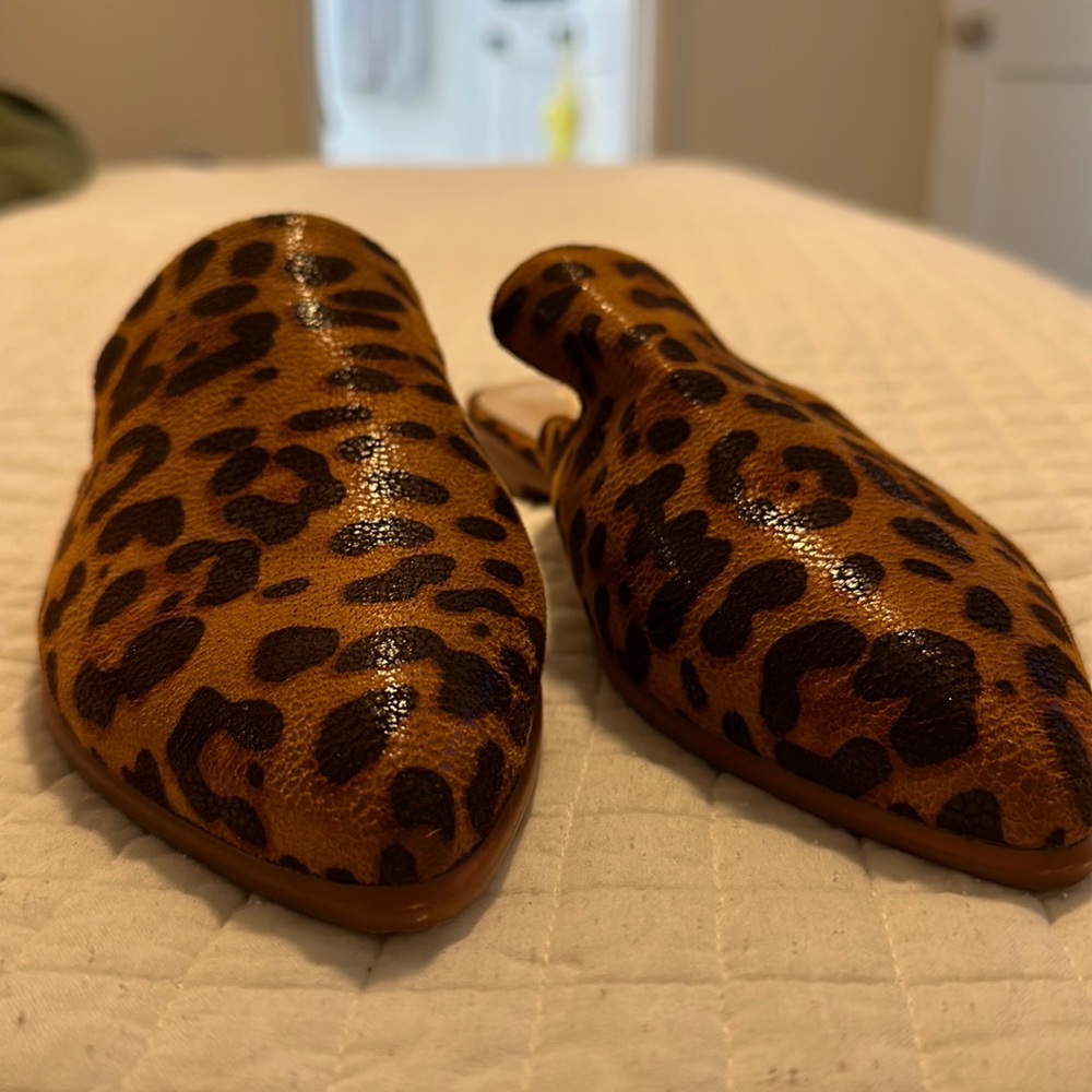 ANIMAL PRINT MULES